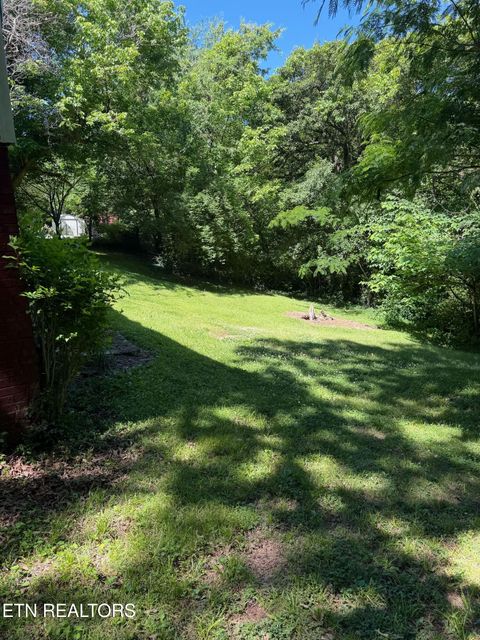 Tiny photo for 835 Spring Drive, Knoxville, TN 37920 (MLS # 1340526)