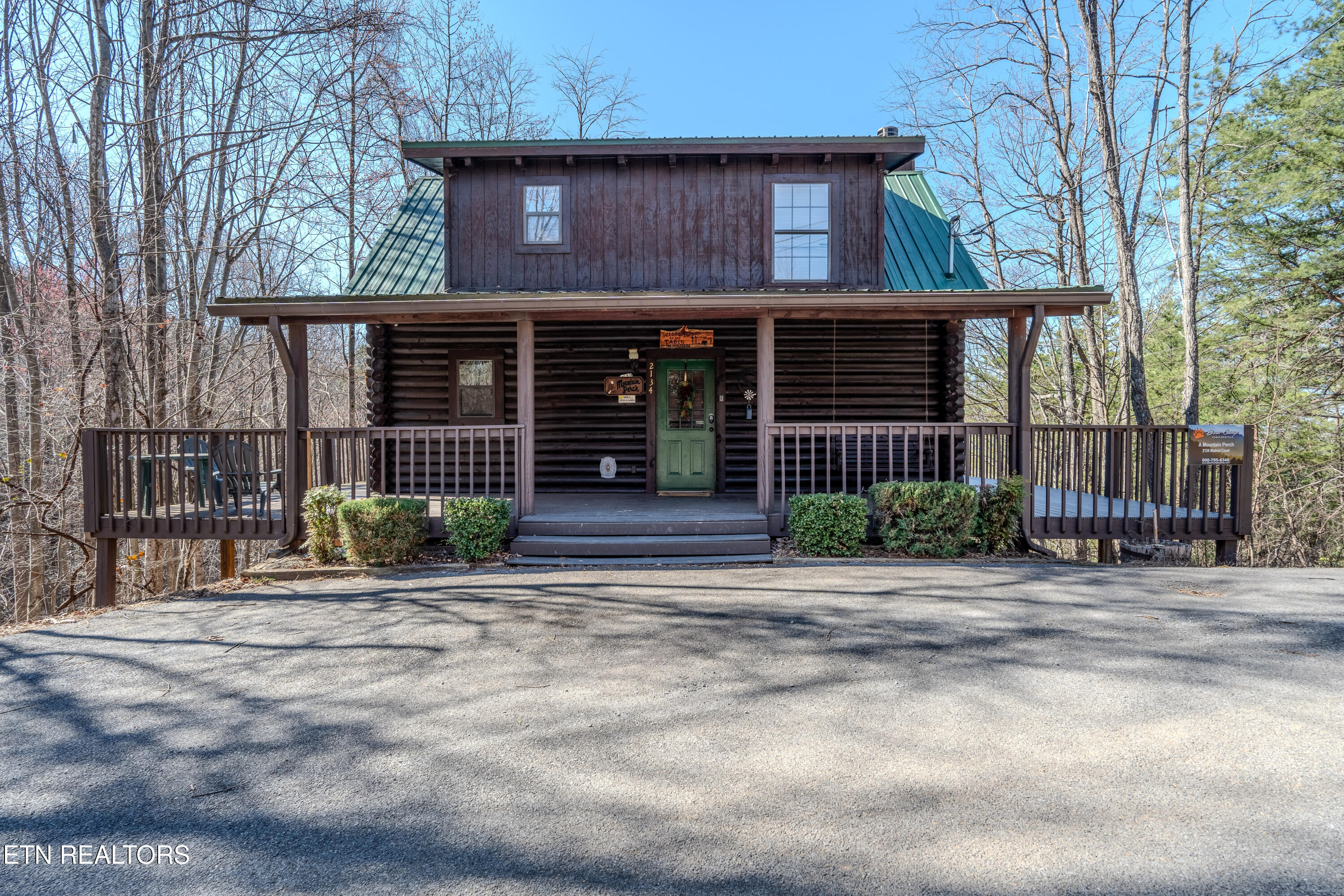2134 Walnut Court