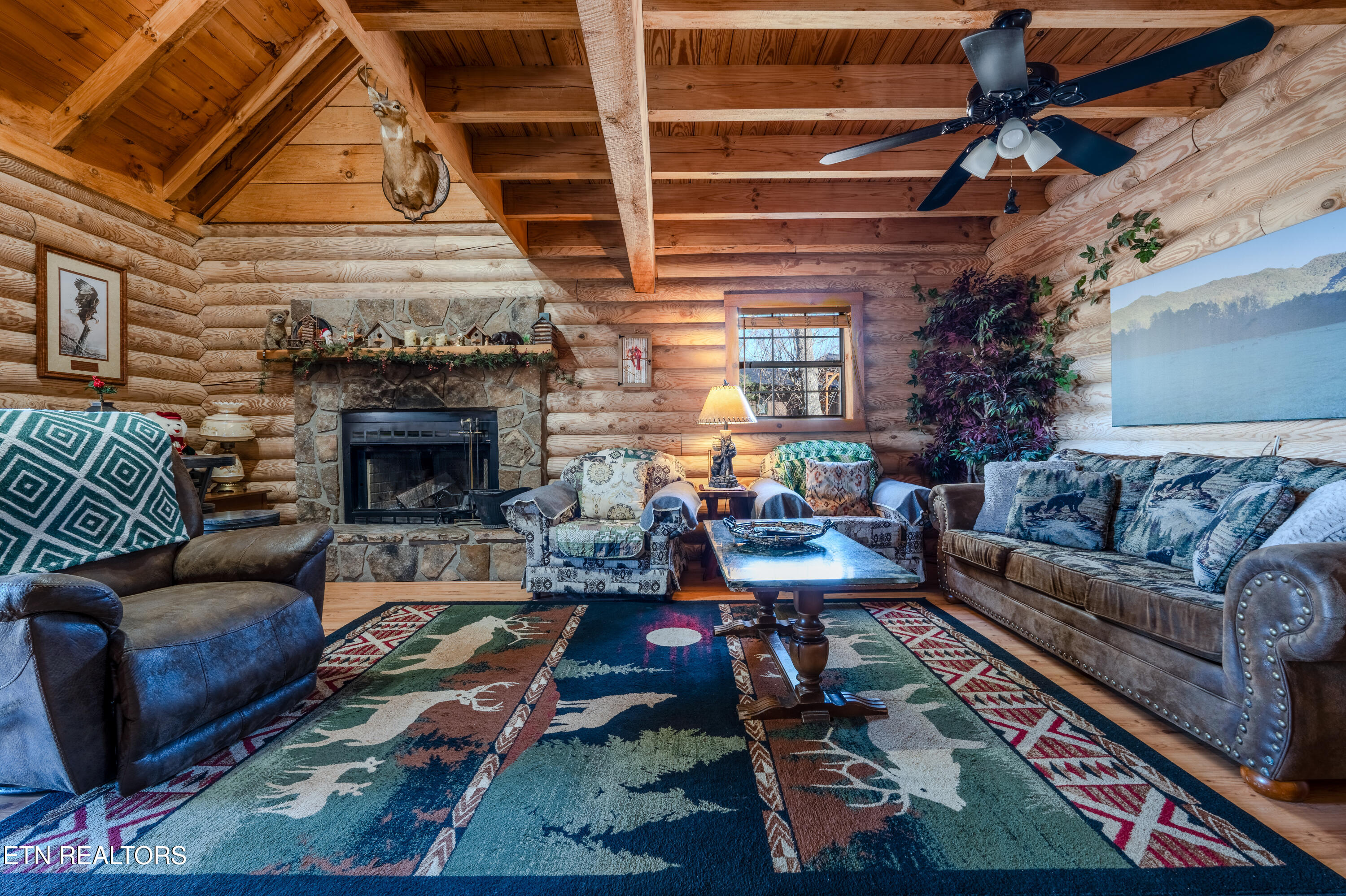 2134 Walnut Court