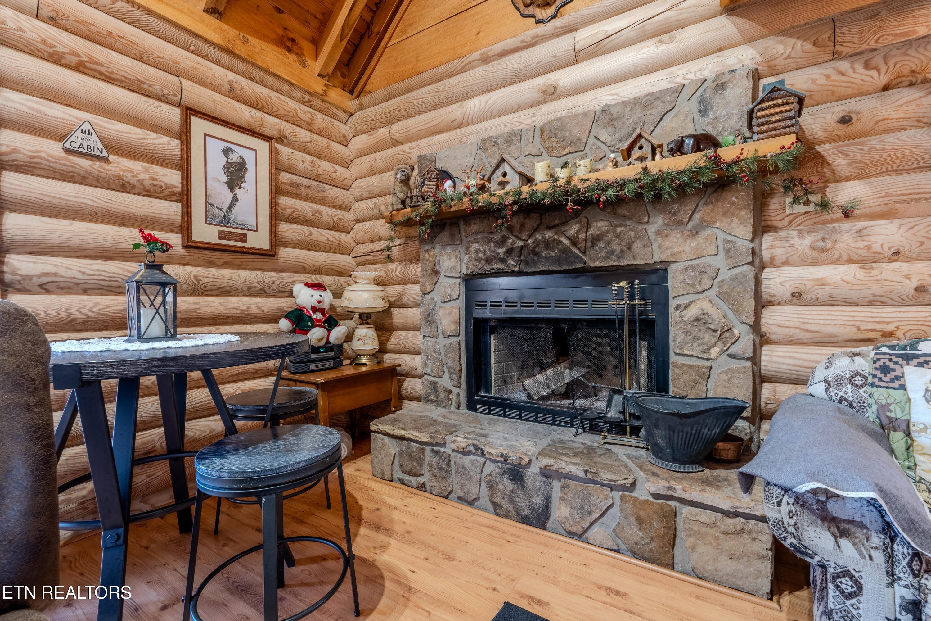 2134 Walnut Court