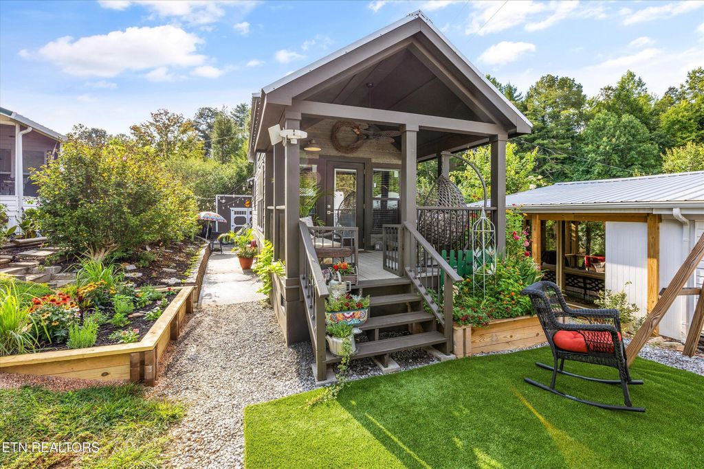 Photo of 610 Whistling Swan St, Townsend, TN 37882 (MLS # 1315260)