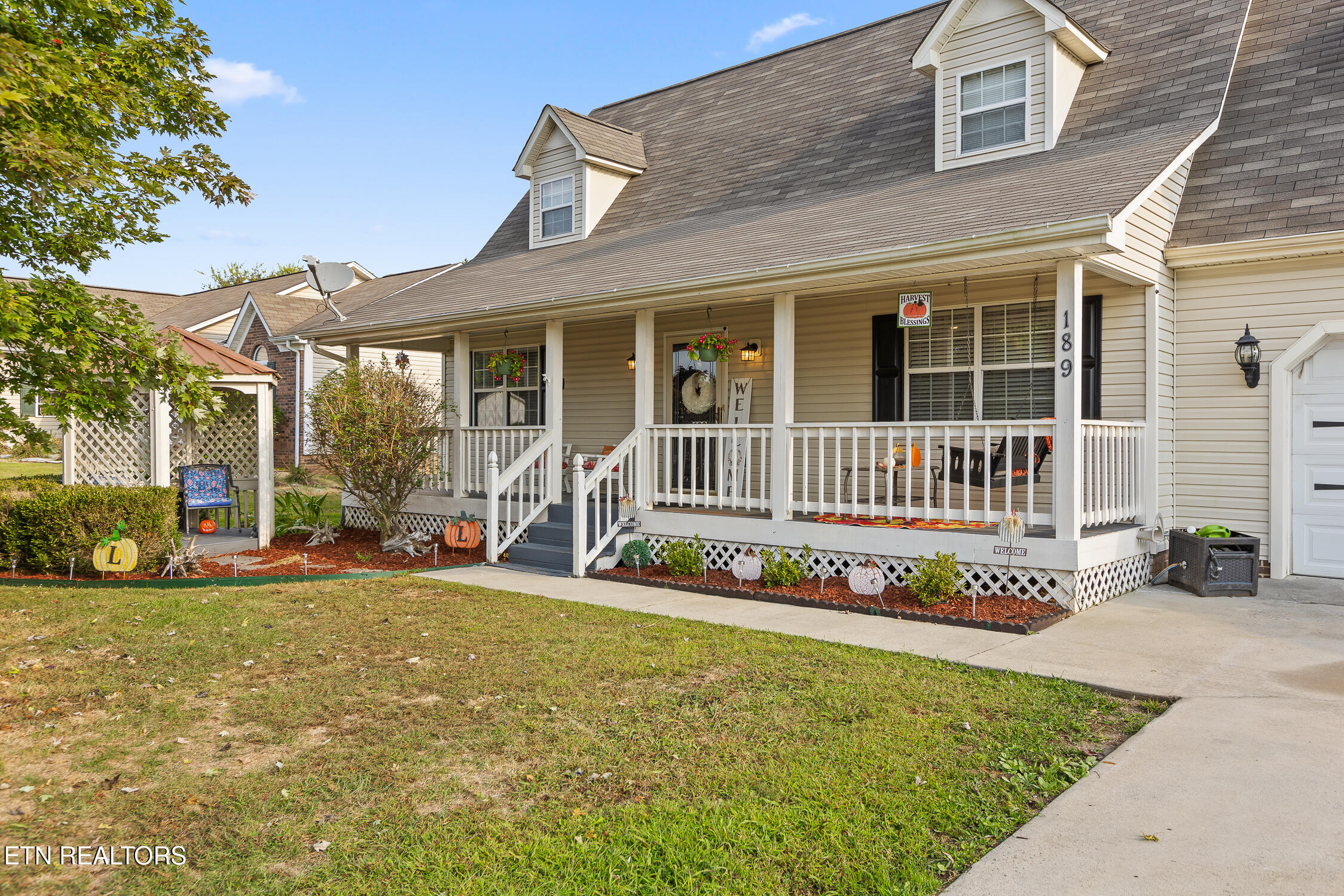 189 NW Christian Drive