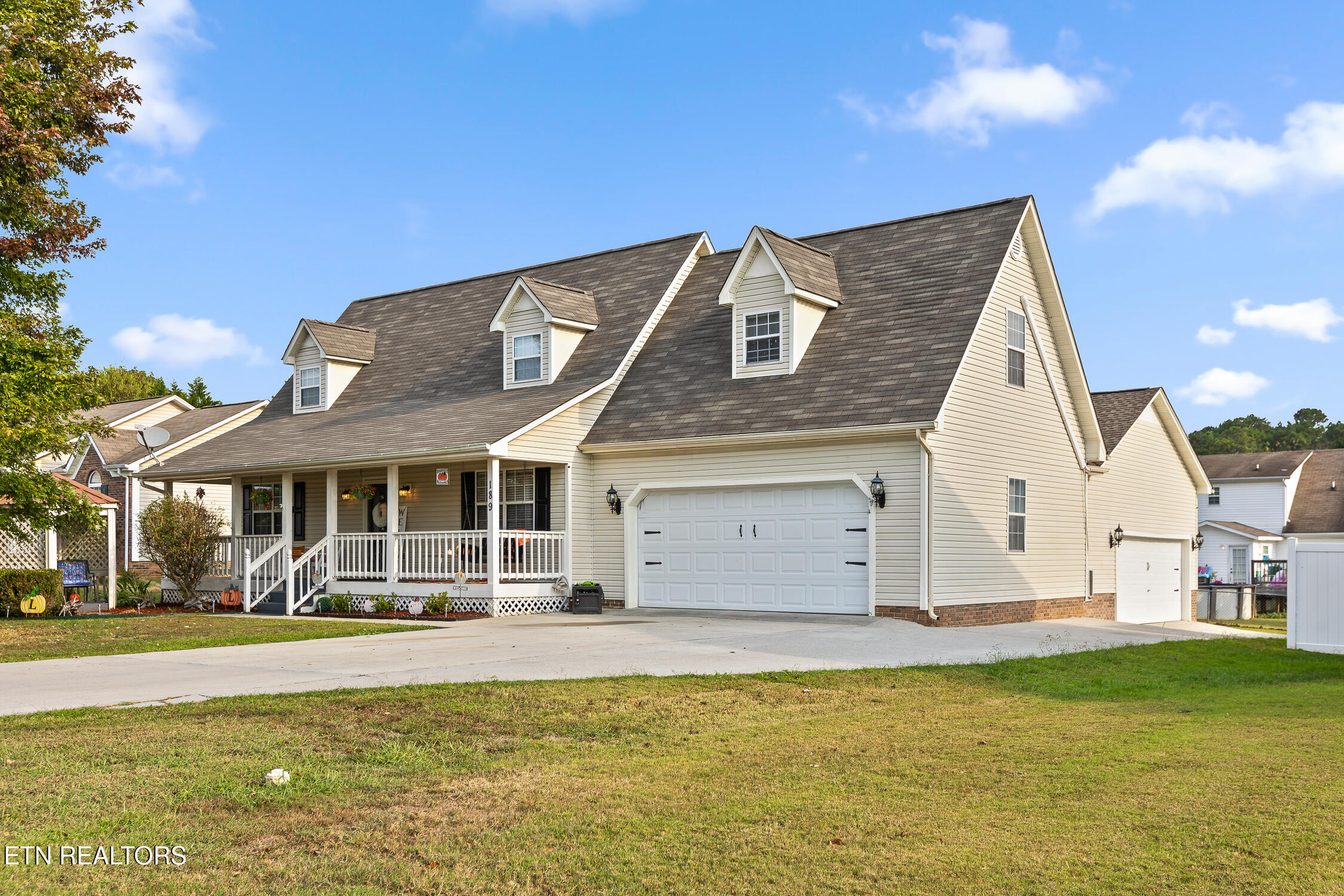 189 NW Christian Drive