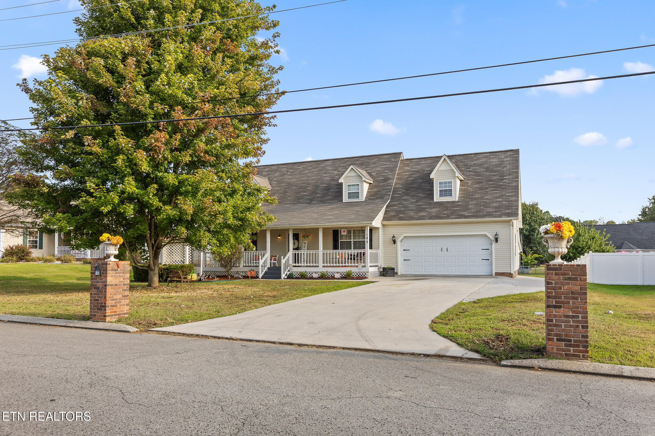 189 NW Christian Drive