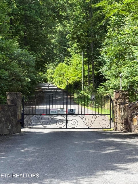 Tiny photo for 00 Walnut Bend Drive #27R, Whitesburg, TN 37891 (MLS # 1342905)