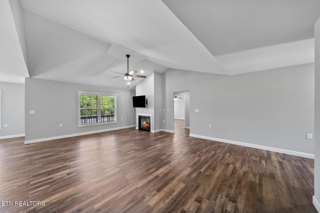 Photo of 359 Dayton Ave, Crossville, TN 38555 (MLS # 1339734)