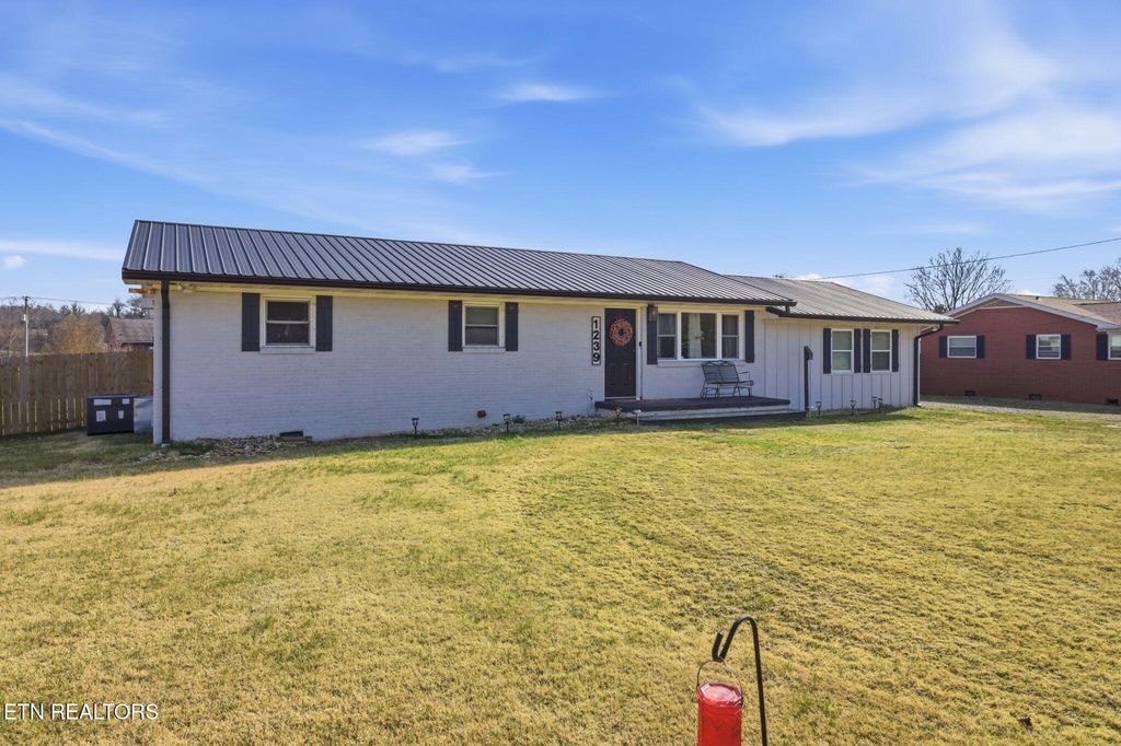 Photo of 1239 S Old Sevierville Pike, Seymour, TN 37865 (MLS # 1333723)