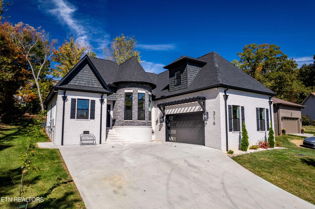 Photo of 316 Ootsima Lane, Loudon, TN 37774 (MLS # 1319223)