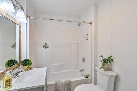 Tiny photo for 353 Lee Rd, Clinton, TN 37716 (MLS # 1330183)