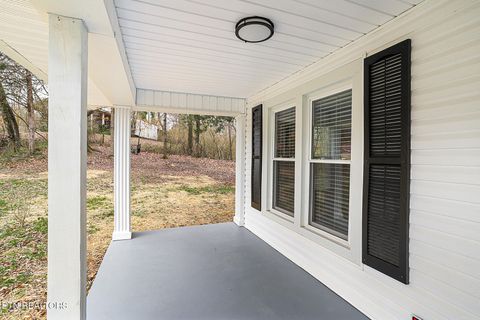 Tiny photo for 353 Lee Rd, Clinton, TN 37716 (MLS # 1330183)