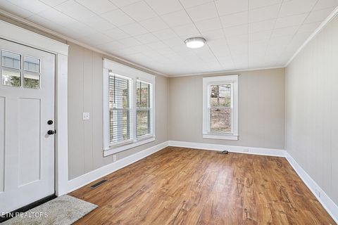 Tiny photo for 353 Lee Rd, Clinton, TN 37716 (MLS # 1330183)