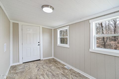 Tiny photo for 353 Lee Rd, Clinton, TN 37716 (MLS # 1330183)