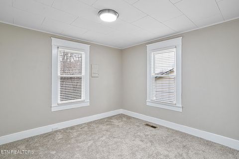 Tiny photo for 353 Lee Rd, Clinton, TN 37716 (MLS # 1330183)