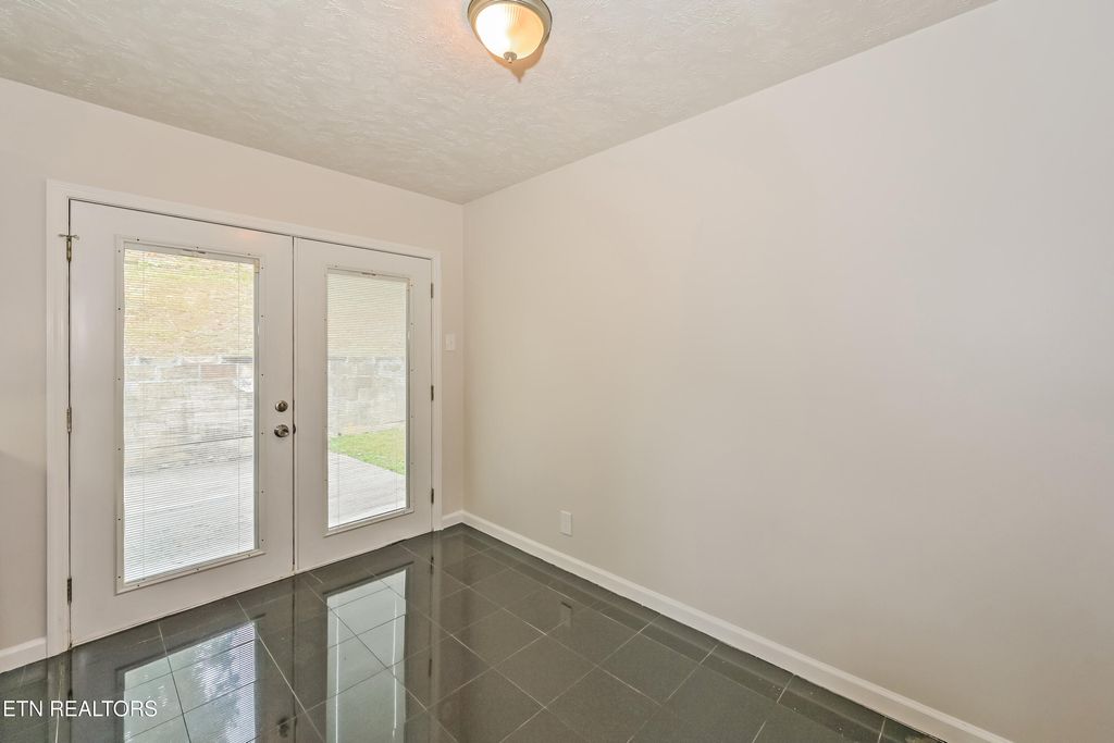 Photo of 5021 Ridgemont Drive, Knoxville, TN 37918 (MLS # 1320891)