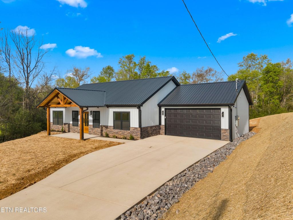 Photo of 1503 Tranquil Trail Rd, Newport, TN 37821 (MLS # 1336431)