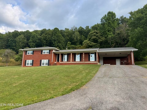 Tiny photo for 115 Red Oak Lane, New Tazewell, TN 37825 (MLS # 1360223)