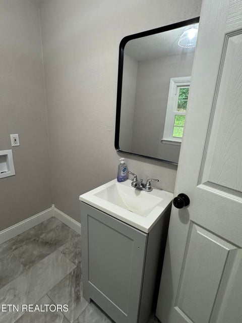 Tiny photo for 115 Red Oak Lane, New Tazewell, TN 37825 (MLS # 1360223)