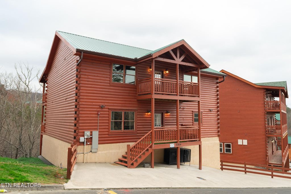 Photo of 2324 Boulder Way, Sevierville, TN 37862 (MLS # 1330751)