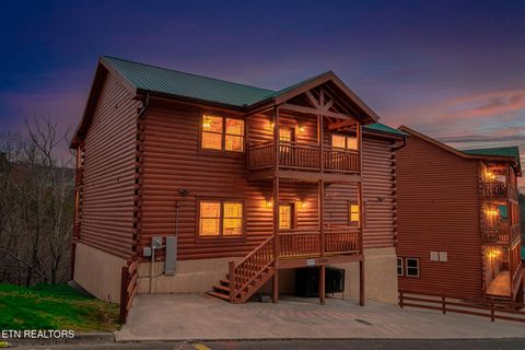 Photo of 2324 Boulder Way, Sevierville, TN 37862 (MLS # 1330751)