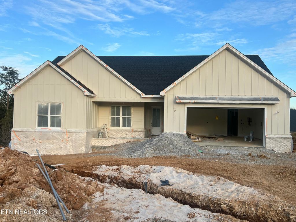 Photo of 222 Limelight Lane, Lenoir City, TN 37772 (MLS # 1324253)