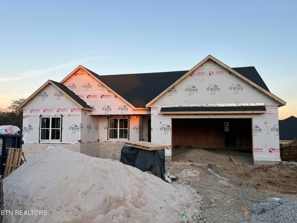 Photo of 222 Limelight Lane, Lenoir City, TN 37772 (MLS # 1324253)