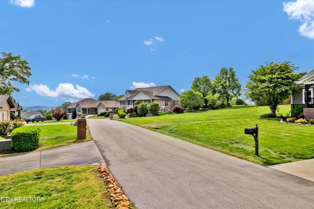 Photo of 109 Pointe Summit Dr Drive, Greenback, TN 37742 (MLS # 1298936)