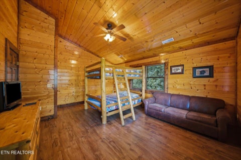 Tiny photo for 322 Mystical Creek Way, Cosby, TN 37722 (MLS # 1355401)