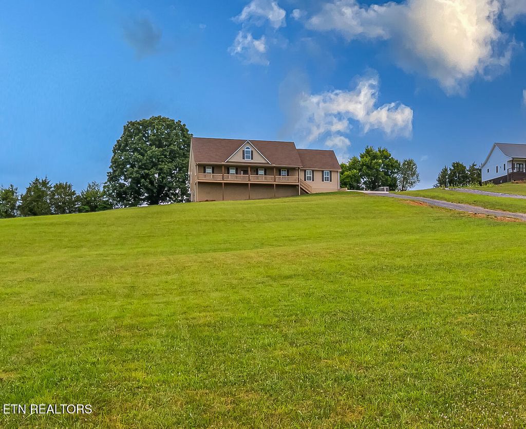 Photo of 1275 Valley Home Rd, Dandridge, TN 37725 (MLS # 1303387)