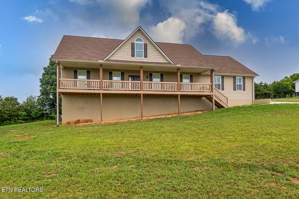 Photo of 1275 Valley Home Rd, Dandridge, TN 37725 (MLS # 1303387)