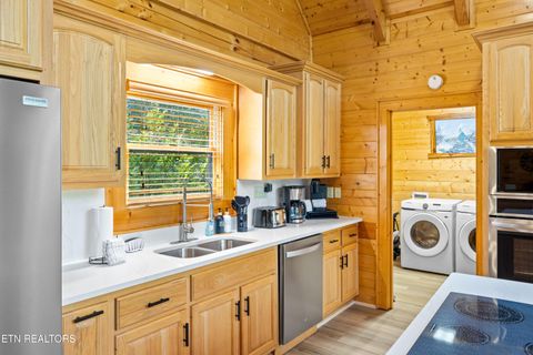 Tiny photo for 2619 Bear Crossing Way, Sevierville, TN 37862 (MLS # 1324766)