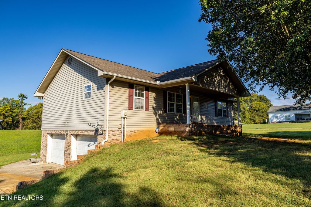 Photo of 1005 Endsley Lane, Friendsville, TN 37737 (MLS # 1319164)