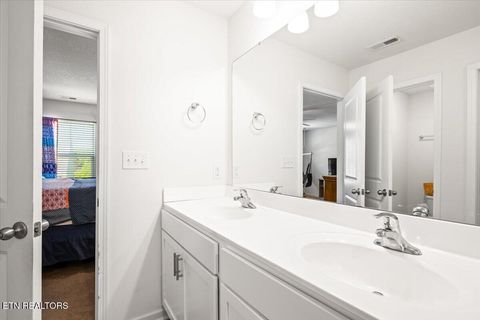 Tiny photo for 8036 Dennis Fox Lane, Knoxville, TN 37938 (MLS # 1330654)