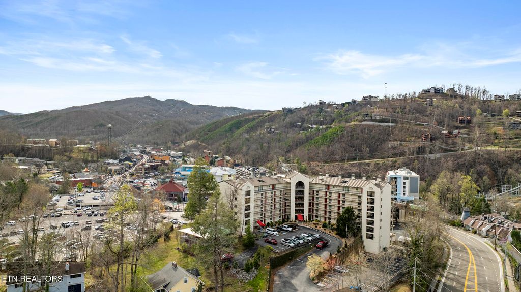Photo of 102 Baskins Creek Byp Byp #604, Gatlinburg, TN 37738 (MLS # 1294659)