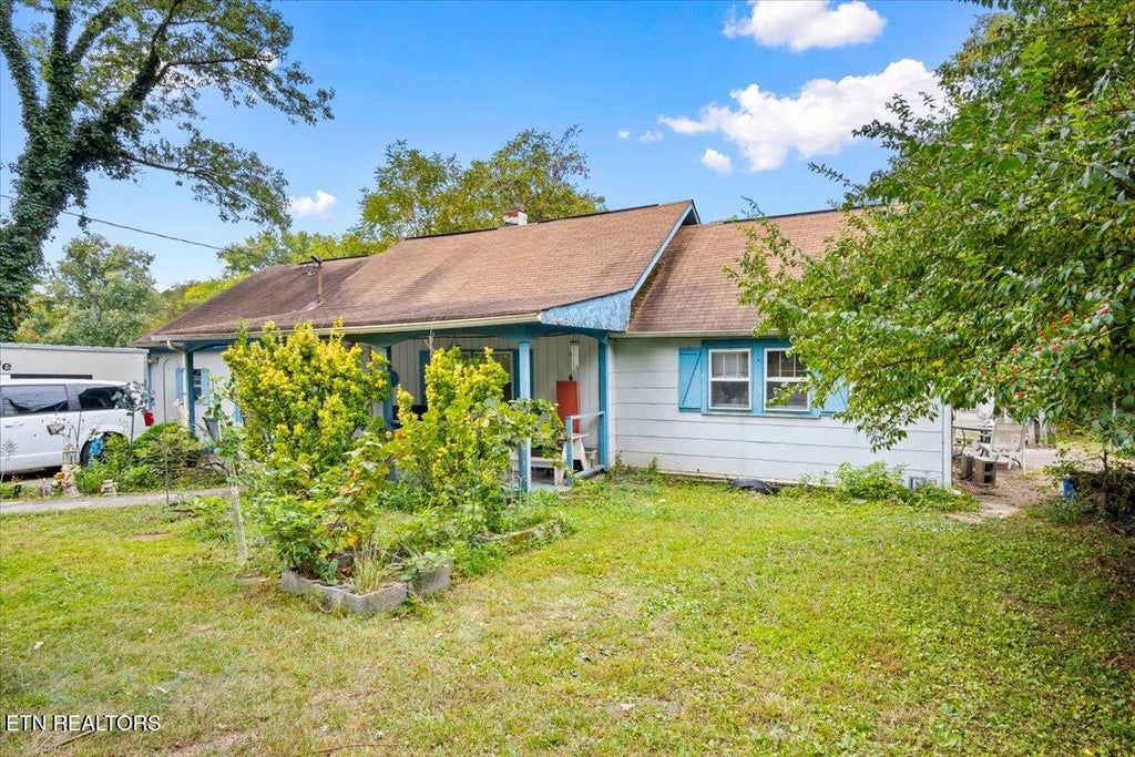 Photo of 4155 Sevierville Rd, Maryville, TN 37804 (MLS # 1357867)