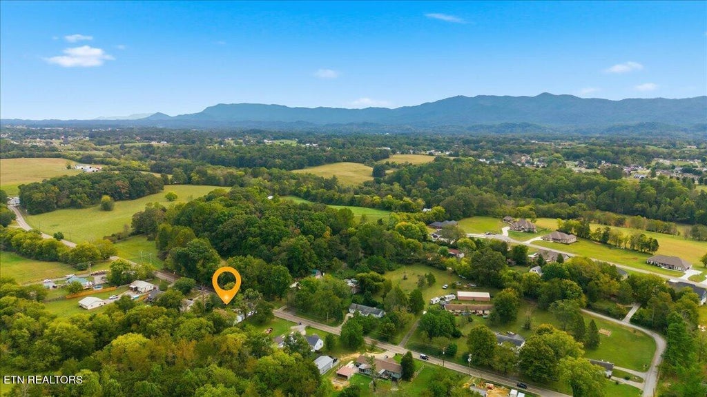 Photo of 4155 Sevierville Rd, Maryville, TN 37804 (MLS # 1357867)