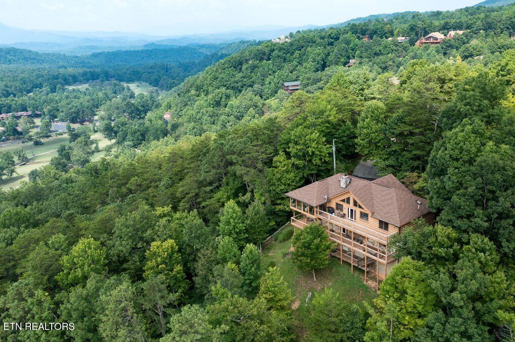 449 Lucerne Way