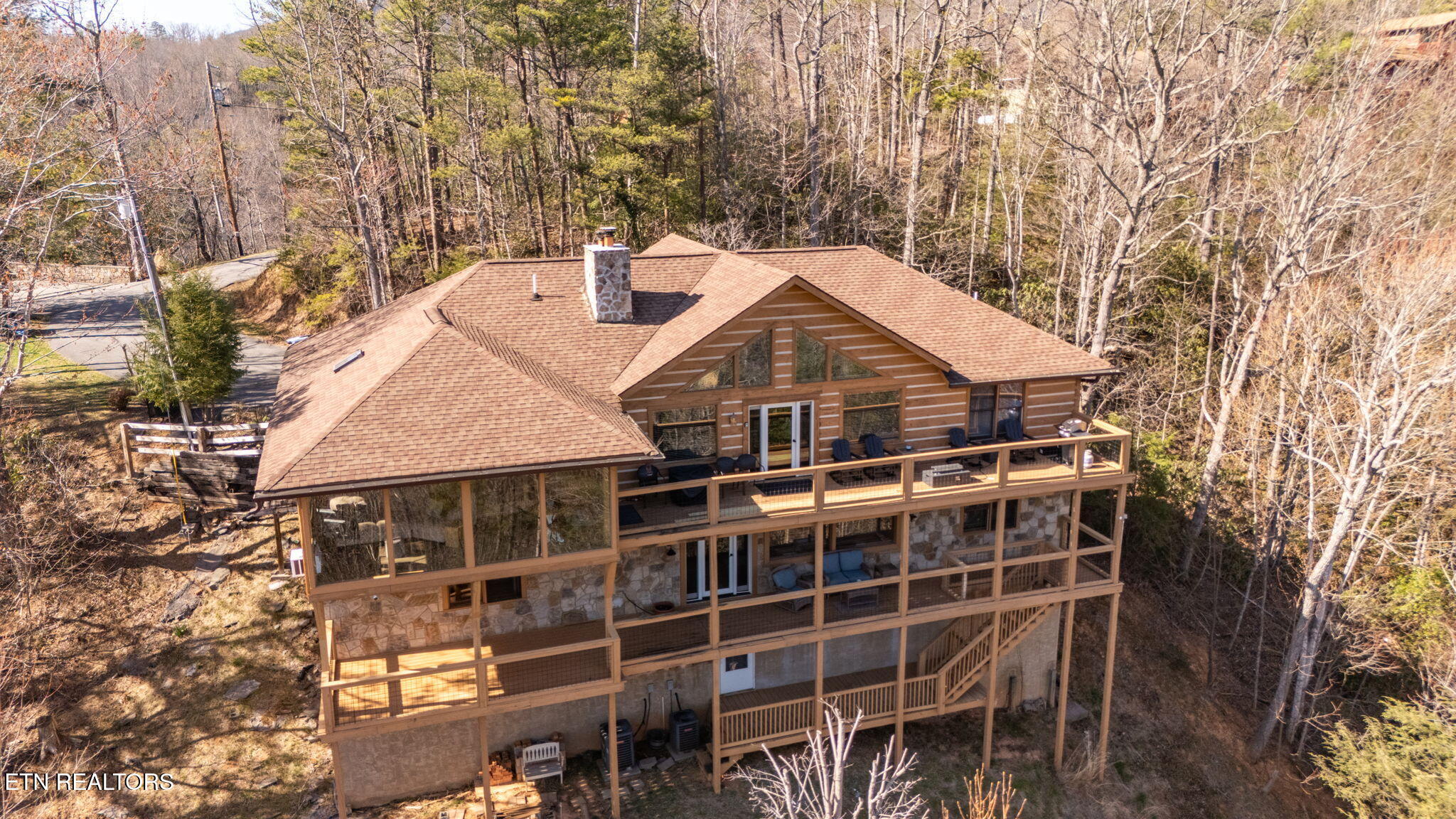 449 Lucerne Way