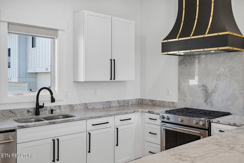 Tiny photo for 900 Phillips Ave #103, Knoxville, TN 37920 (MLS # 1357201)