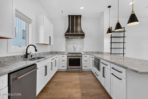 Tiny photo for 900 Phillips Ave #103, Knoxville, TN 37920 (MLS # 1357201)