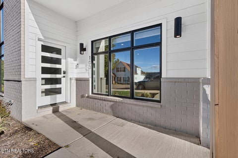 Tiny photo for 900 Phillips Ave #103, Knoxville, TN 37920 (MLS # 1357201)