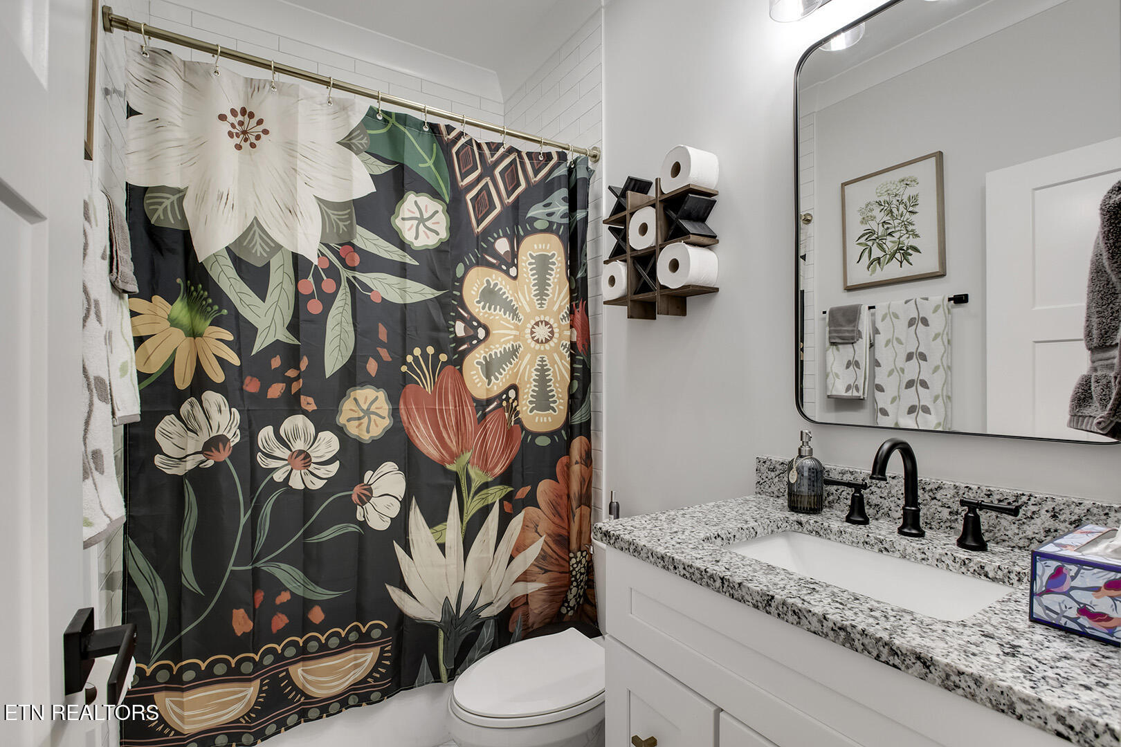 Loudon, Tennessee 37774, United States, 3 Bedrooms Bedrooms, ,3 BathroomsBathrooms,Residential,Active,168051