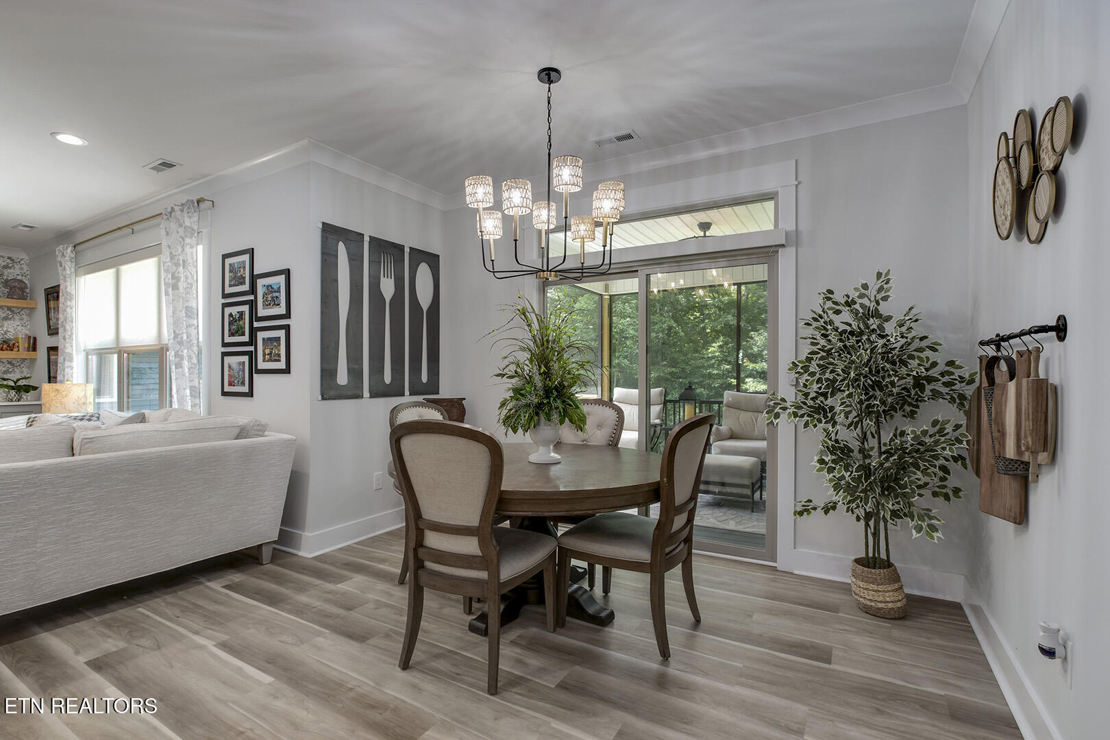 Loudon, Tennessee 37774, United States, 3 Bedrooms Bedrooms, ,3 BathroomsBathrooms,Residential,Active,168051