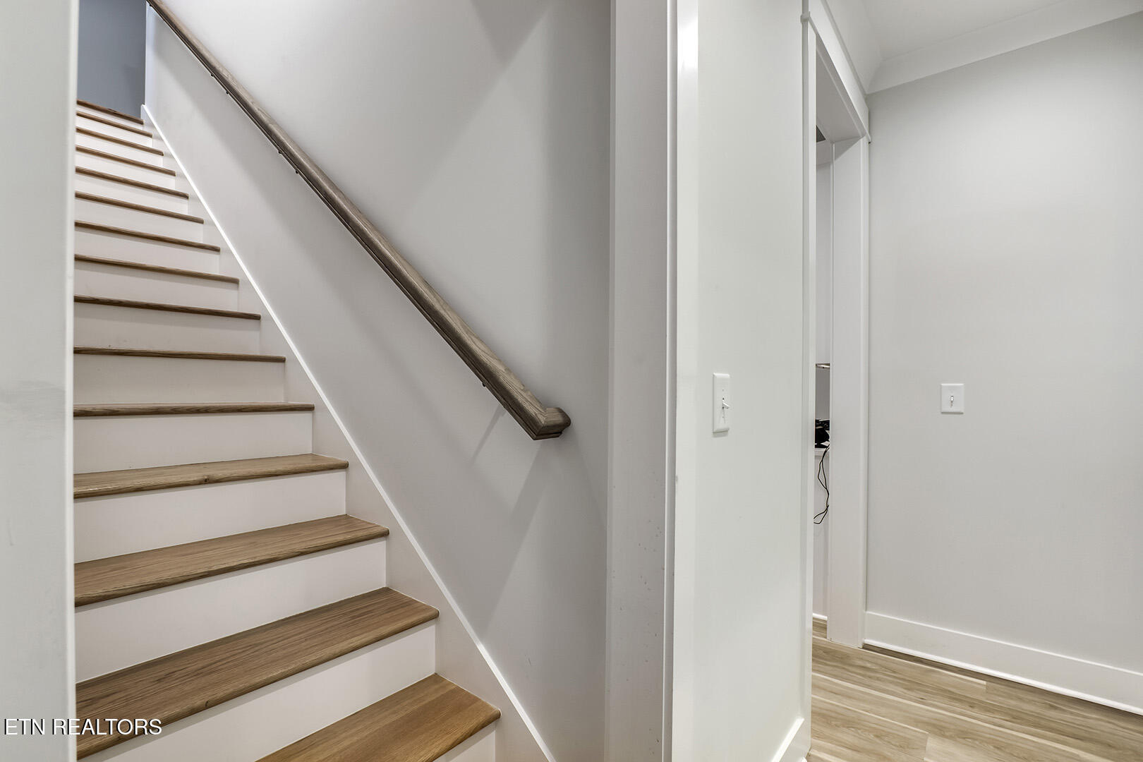 Loudon, Tennessee 37774, United States, 3 Bedrooms Bedrooms, ,3 BathroomsBathrooms,Residential,Active,168051