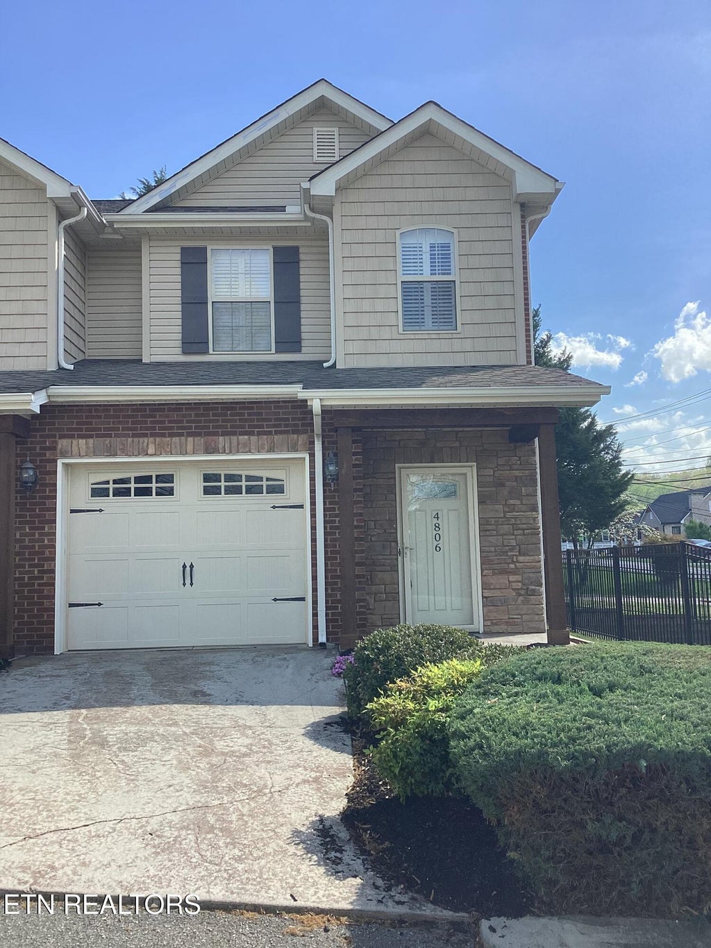 Photo of 4806 Fountain View Way, Knoxville, TN 37918 (MLS # 1296252)