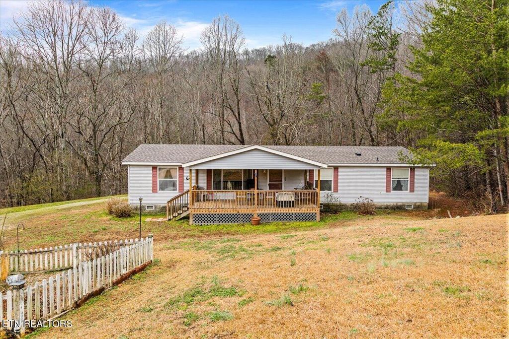 Photo of 223 White Lane, Caryville, TN 37714 (MLS # 1330930)