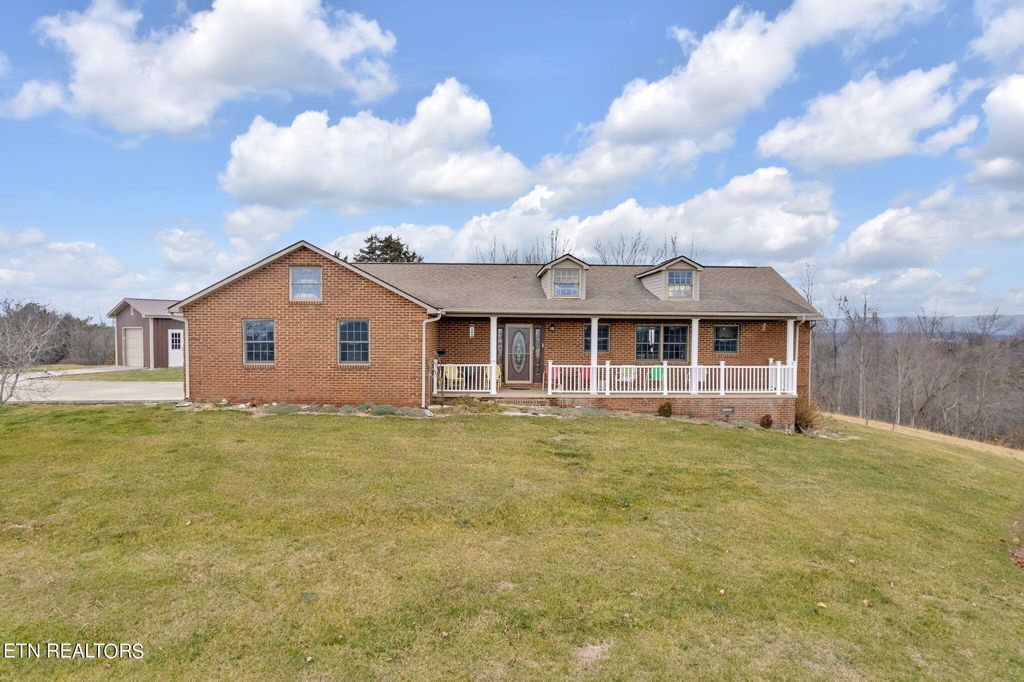 Photo of 414 England Rd, Tazewell, TN 37879 (MLS # 1253039)