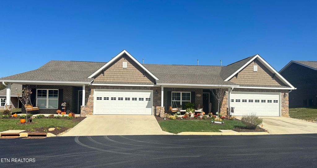 Photo of 650 Snowflower Circle #28, Pigeon Forge, TN 37863 (MLS # 1281642)