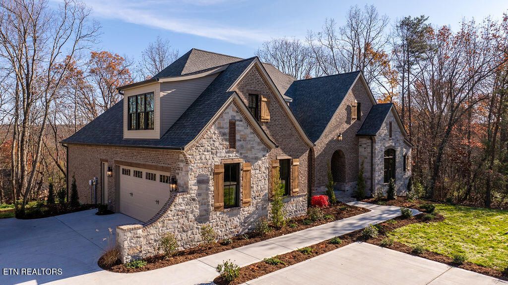 Photo of 268 Stonehenge Drive, Crossville, TN 38558 (MLS # 1285174)