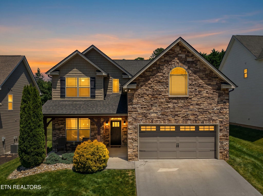 Photo of 1218 Peake Lane, Knoxville, TN 37922 (MLS # 1345454)