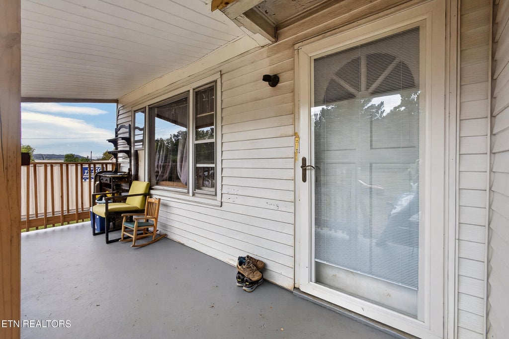 Photo of 205 Shasta Drive, Knoxville, TN 37912 (MLS # 1355351)